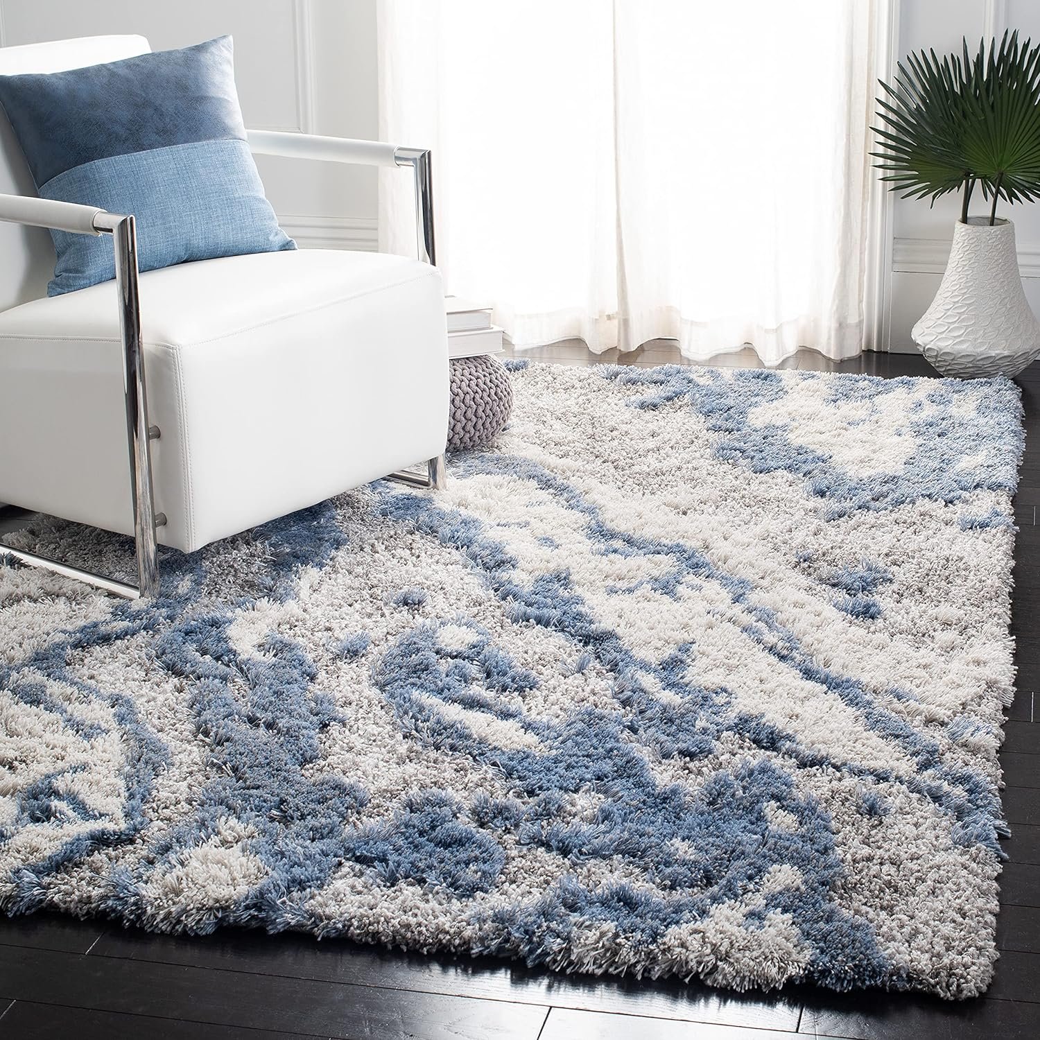 SAFAVIEH Horizon Shag Collection Area Rug - 6' x 9', Grey & Blue, Modern Abstract Design, Non-Shedding & Easy Care, 2-inch Thick Ideal for High Traffic Areas in Living Room, Bedroom (HZN890G)